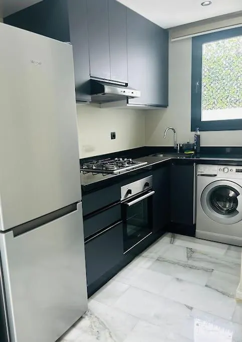 Sublime Appartement Maarif Terrasse Parking カサブランカ 0*,